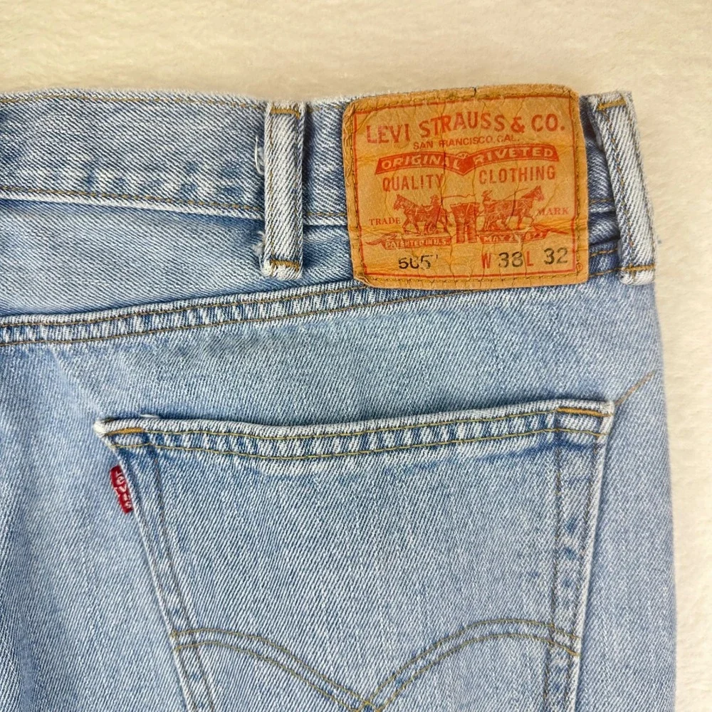 Levi's 505 Jeans Mens 38x32 Light Blue Regular Fit Straight Leg Cotton Denim